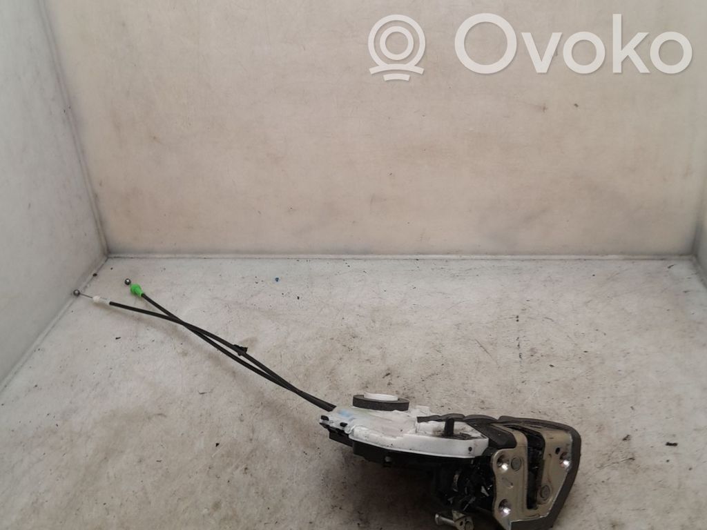 Peugeot 108 Zamek drzwi tylnych 