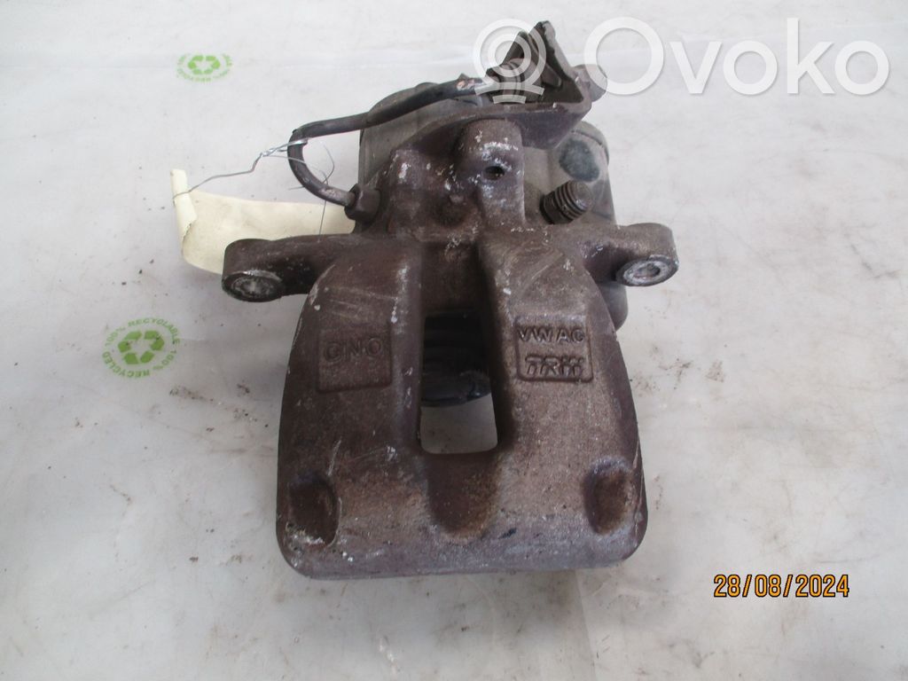 Volkswagen PASSAT B6 Rear brake caliper 
