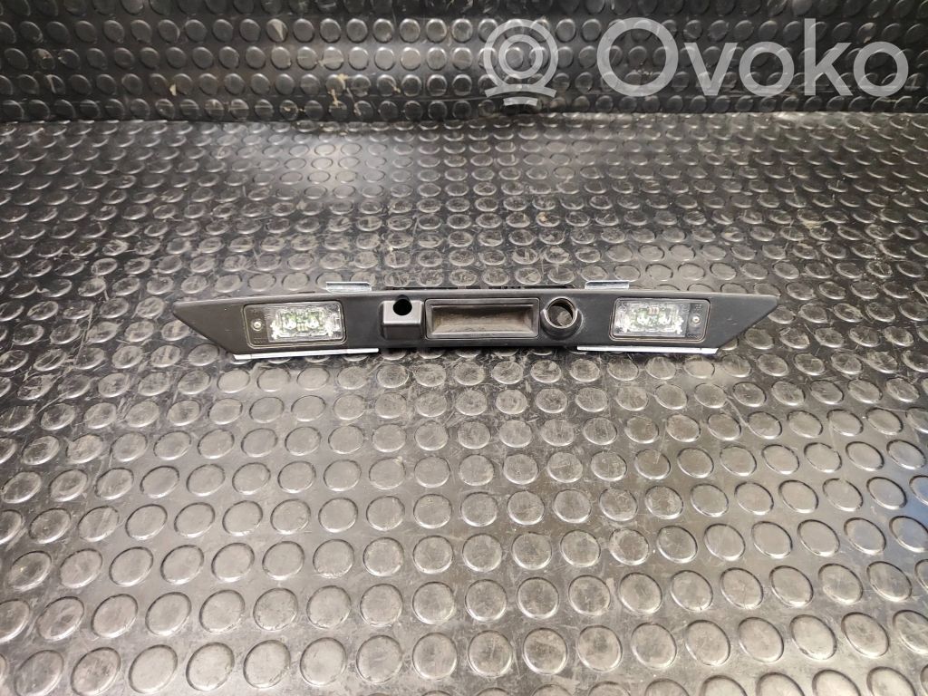 Audi A8 S8 D4 4H Barra de luz de la matrícula/placa de la puerta del maletero 