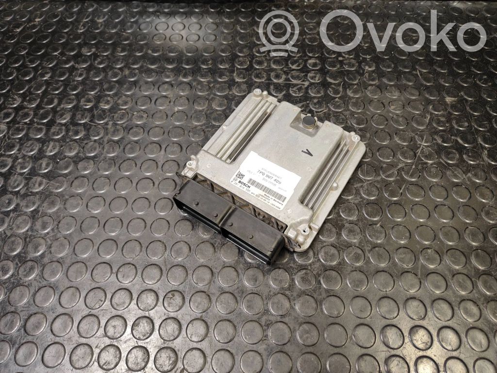 Volkswagen Touareg II Engine control unit/module 