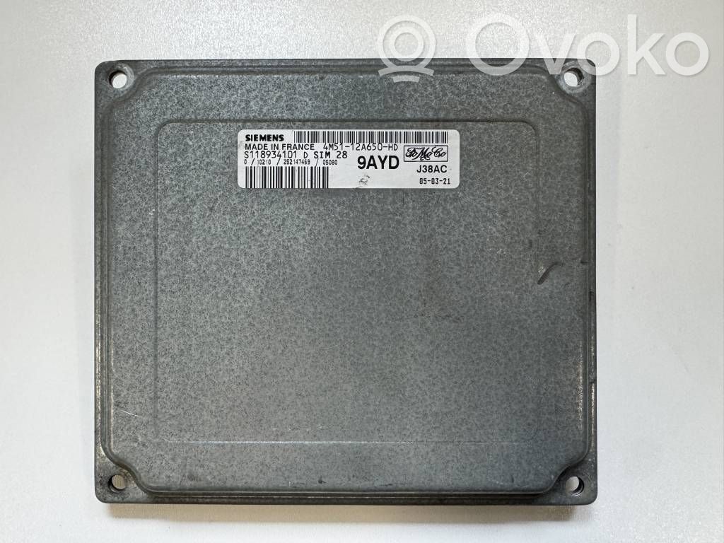 Unidad de control/módulo del motor   4M5112A650HD,9AYD,S118934101