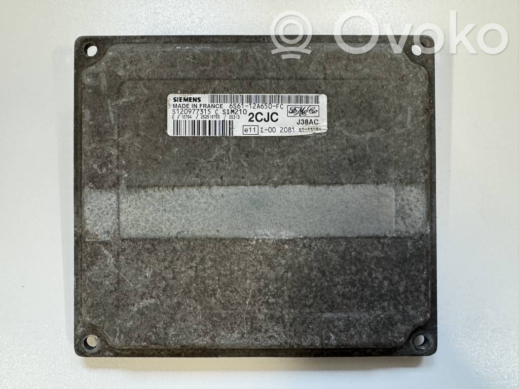 Ford Fiesta Engine control unit/module 