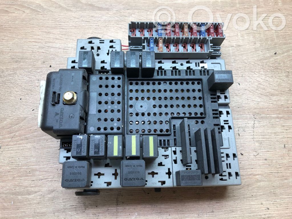 Volvo S40 Módulo de fusible 