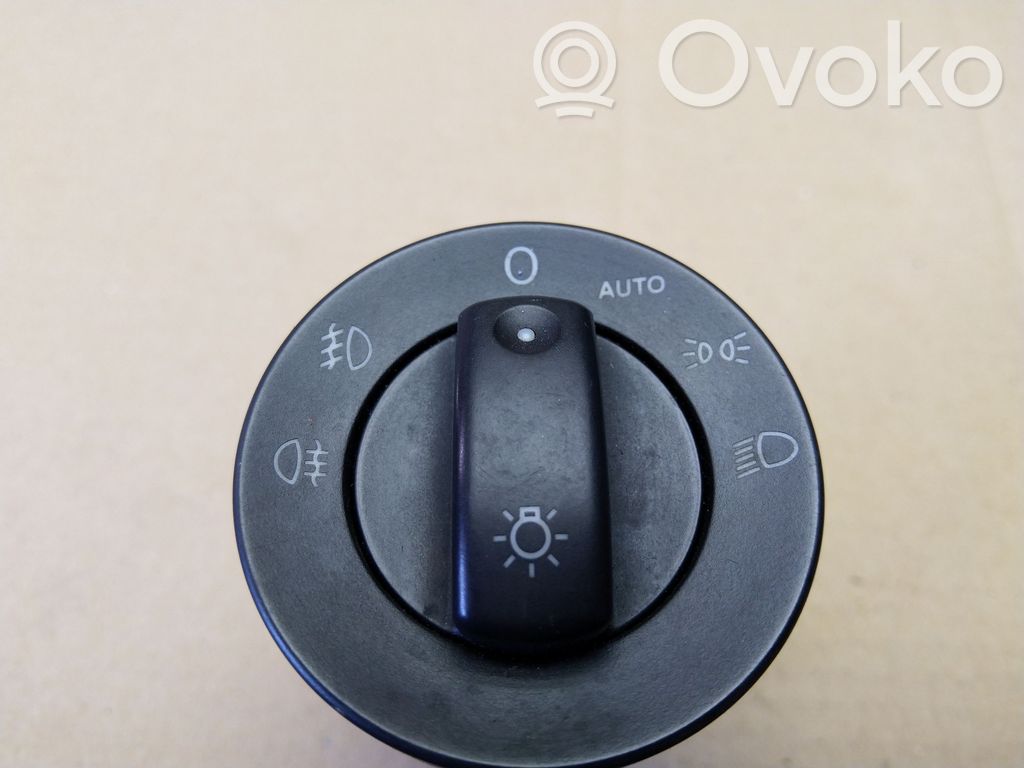 Seat Exeo (3R) Light switch 
