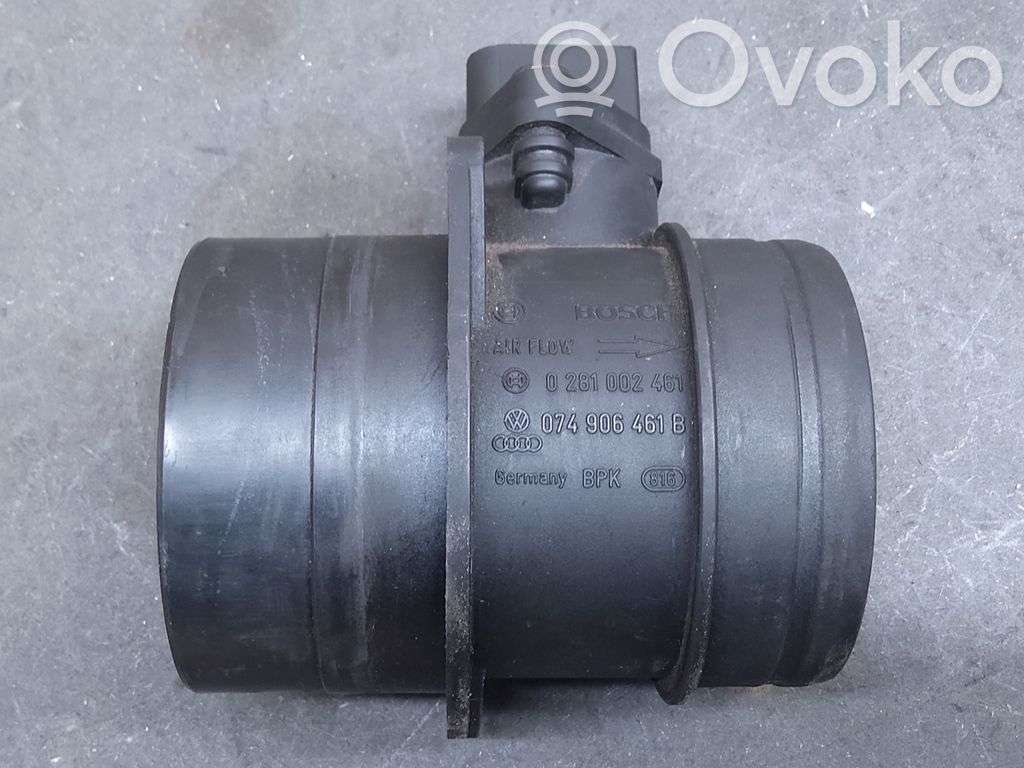 Volkswagen Golf V Mass air flow meter 