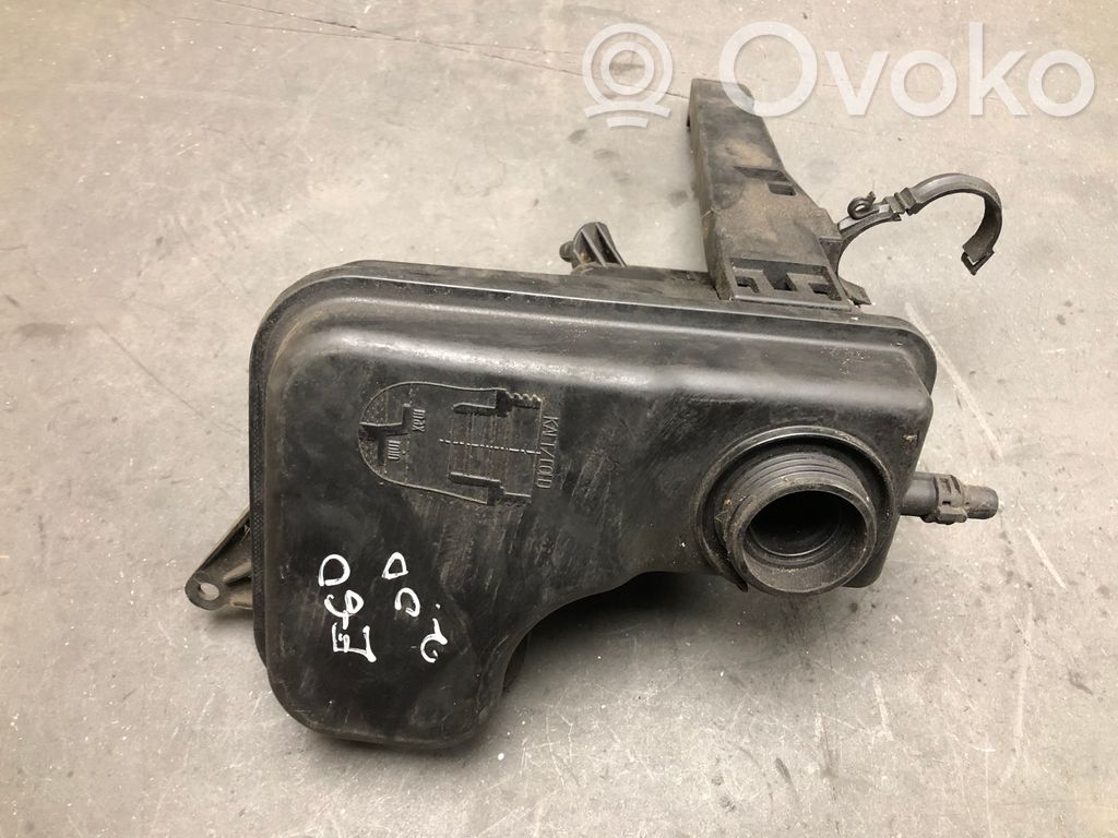 BMW 5 E60 E61 Ausgleichsbehälter Kühlwasser 