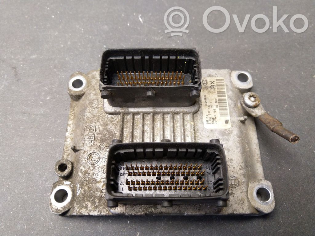Opel Corsa D Variklio valdymo blokas 