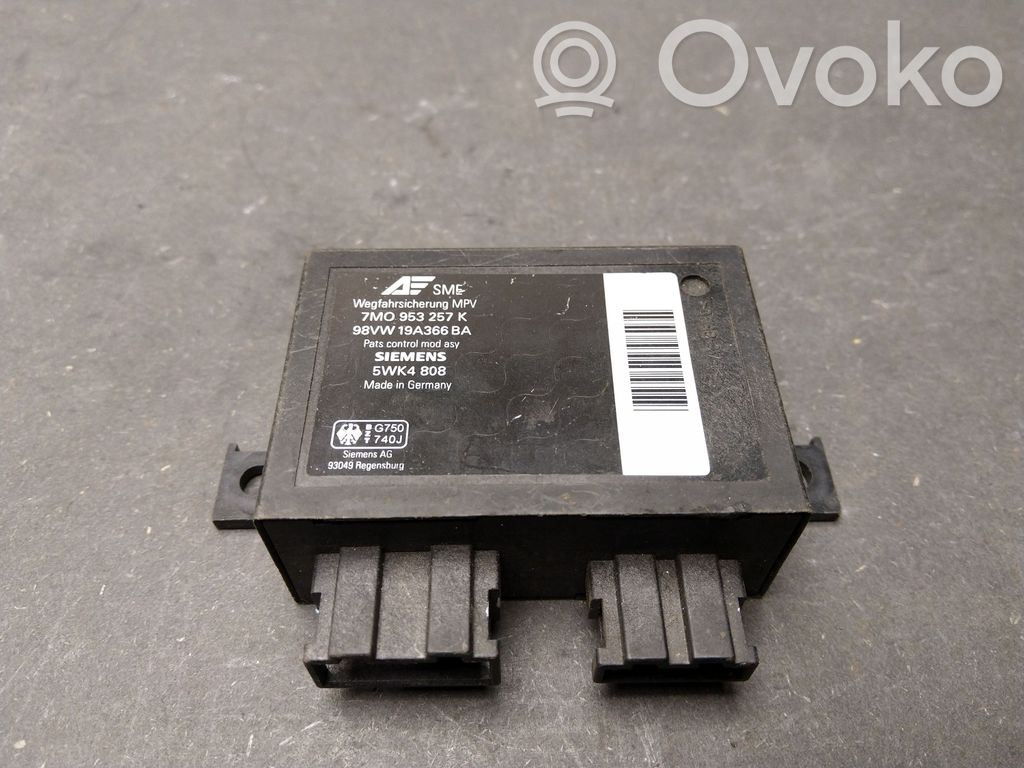 Immobilizer control unit/module   7M0953257K