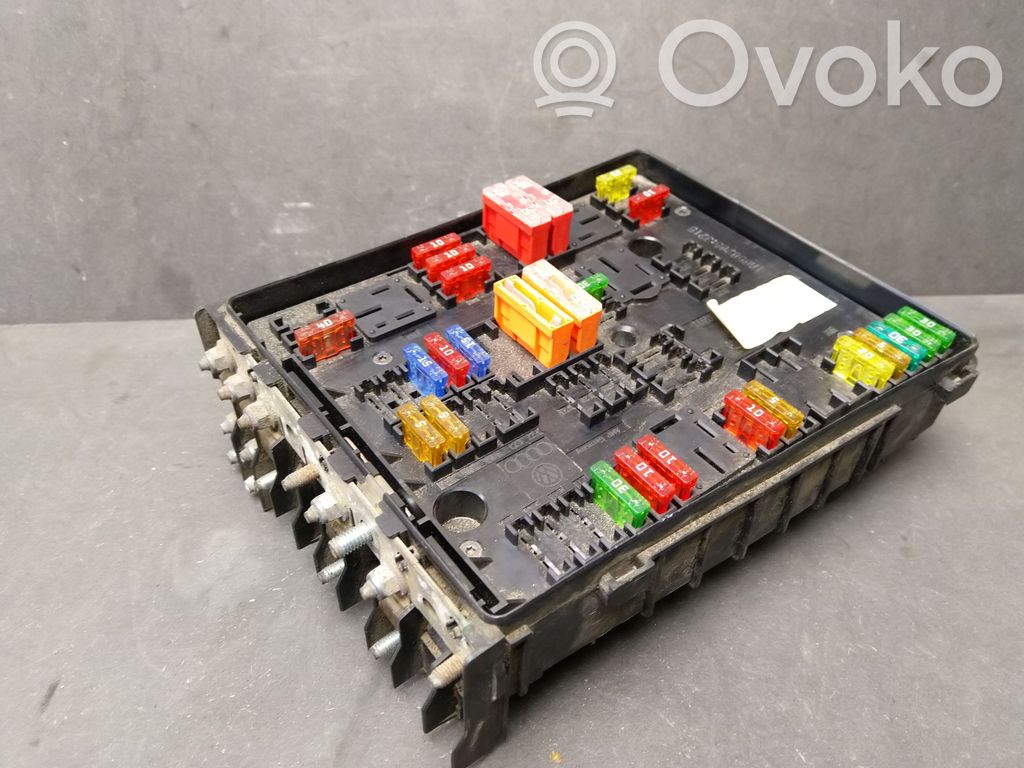 Volkswagen Caddy Fuse box set 