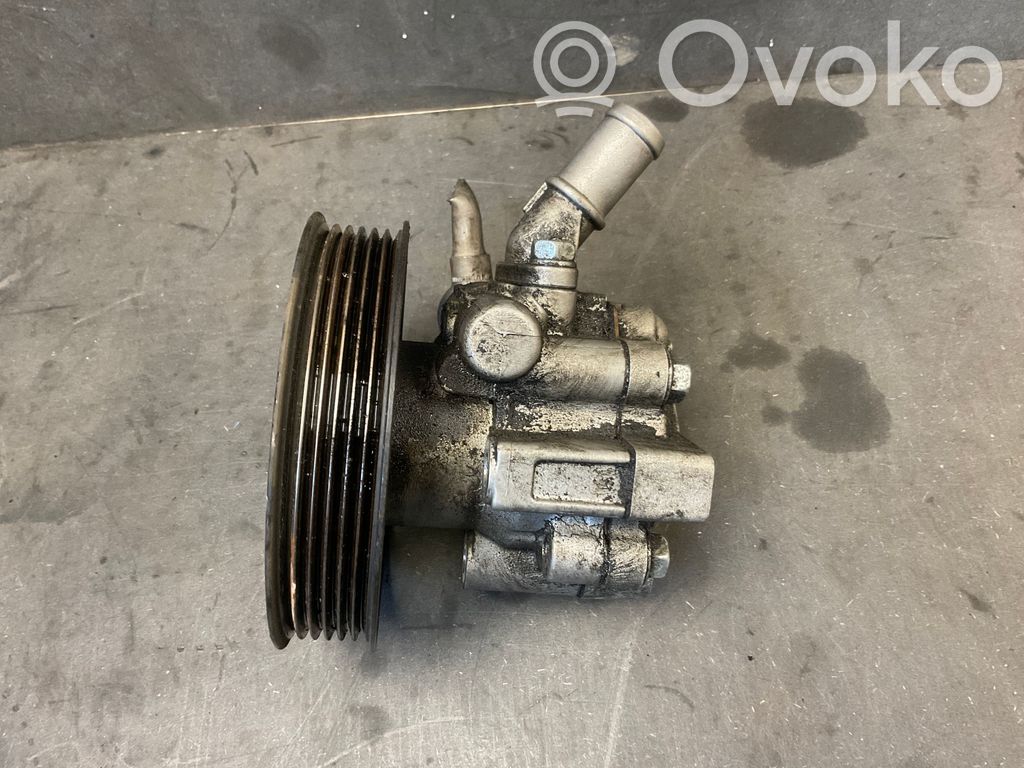 Opel Insignia A Power steering pump 
