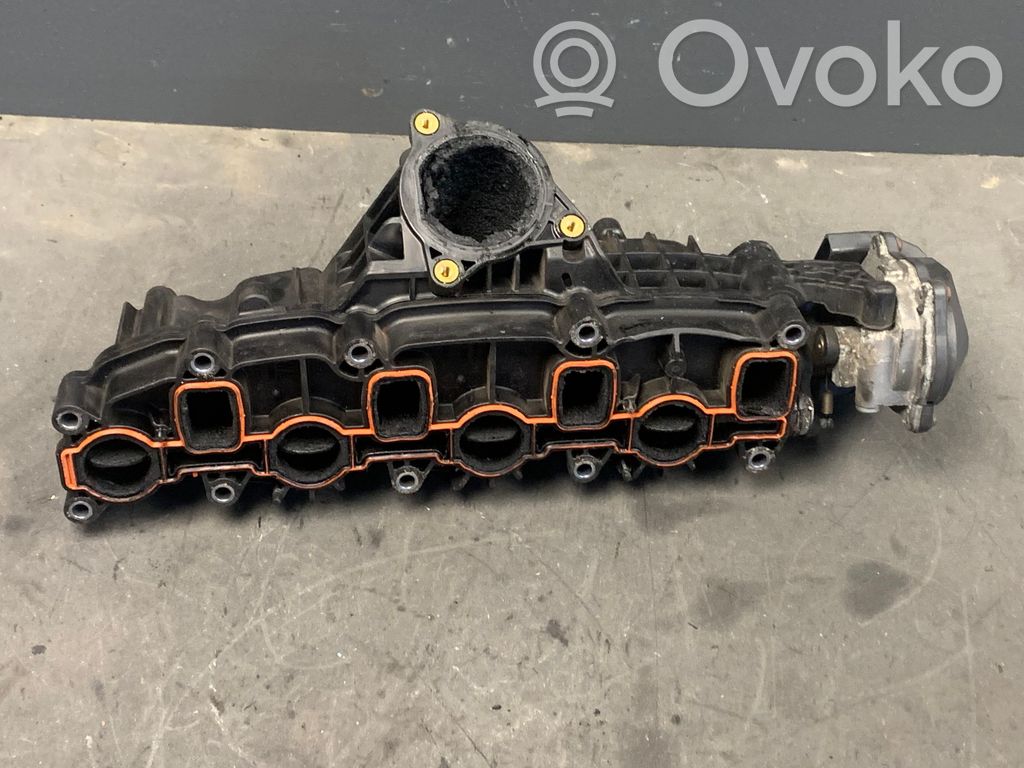 Volkswagen PASSAT B6 Colector de admisión 