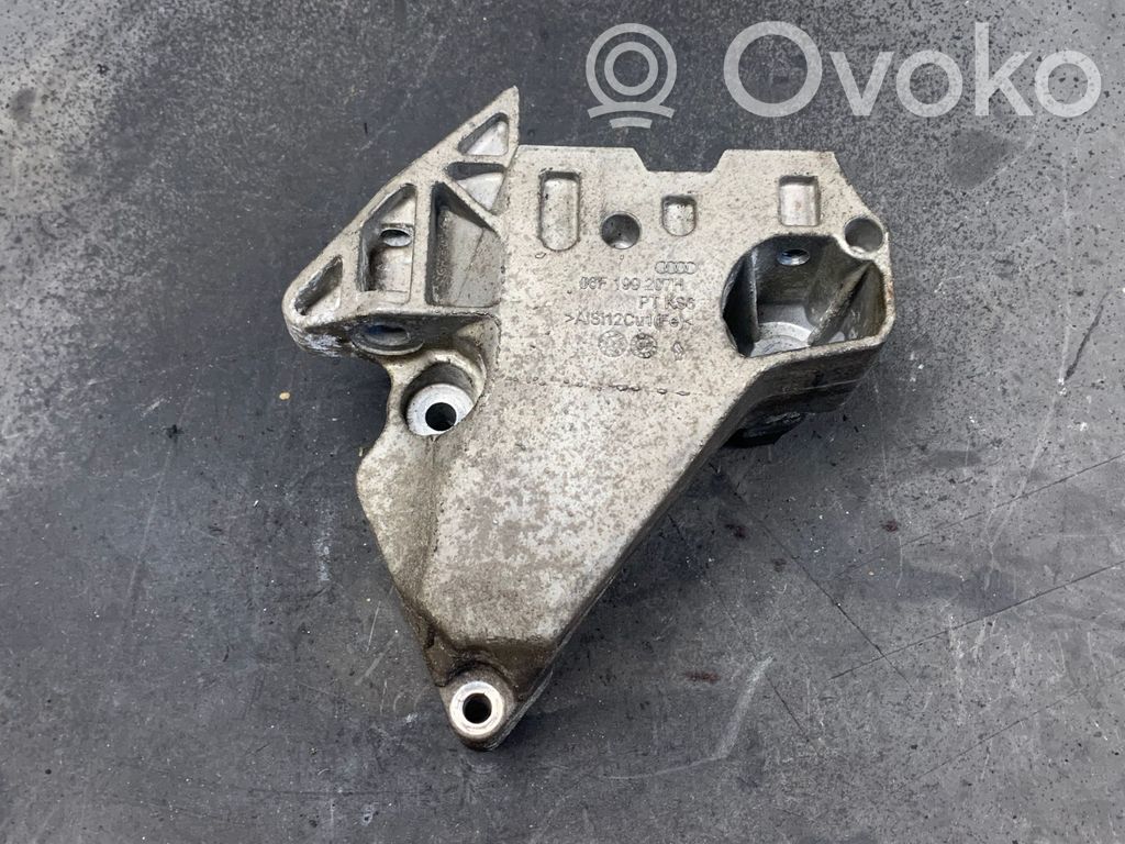 Volkswagen PASSAT B6 Engine mounting bracket 