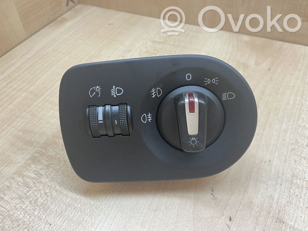 Seat Leon (1P) Interruptor de luz 