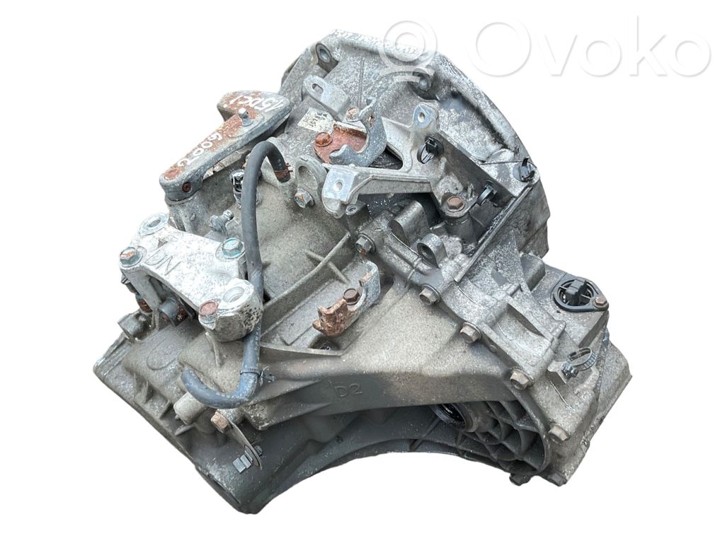 Nissan Qashqai Cutie viteze manuală cu 6 trepte 
