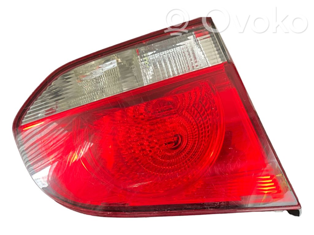 Volkswagen Golf VI Lampy tylnej klapy bagażnika 