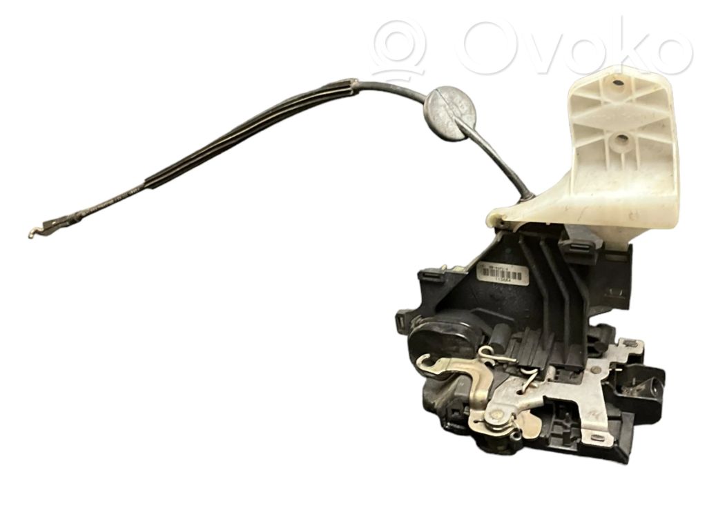 Volkswagen Caddy Front door lock 