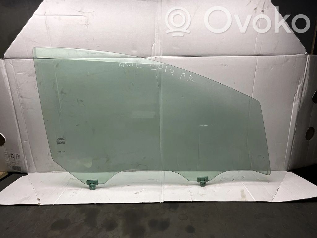 Nissan Note (E12) Front door window glass four-door 