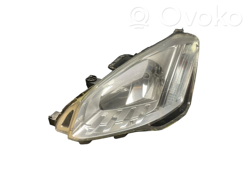 Peugeot Partner Phare frontale 