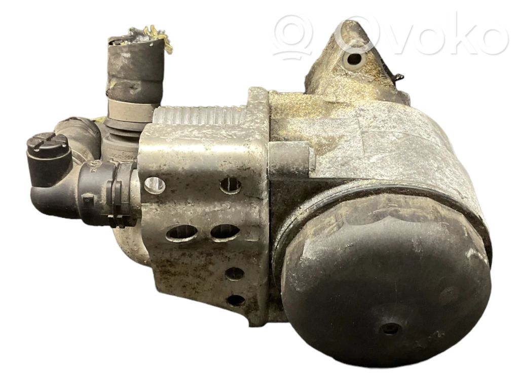 BMW 3 E90 E91 Oil filter mounting bracket 