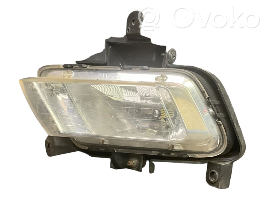 KIA Ceed Miglas lukturis priekšā 
