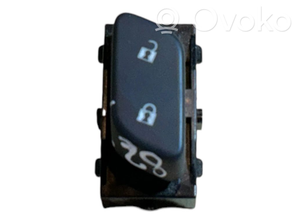 Opel Insignia A Central locking switch button 
