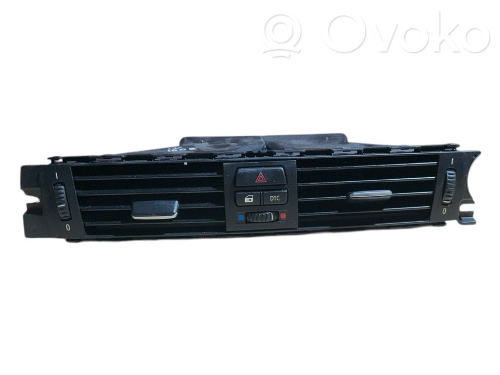 BMW 3 E90 E91 Centrālais gaisa ventilācijas režģis 