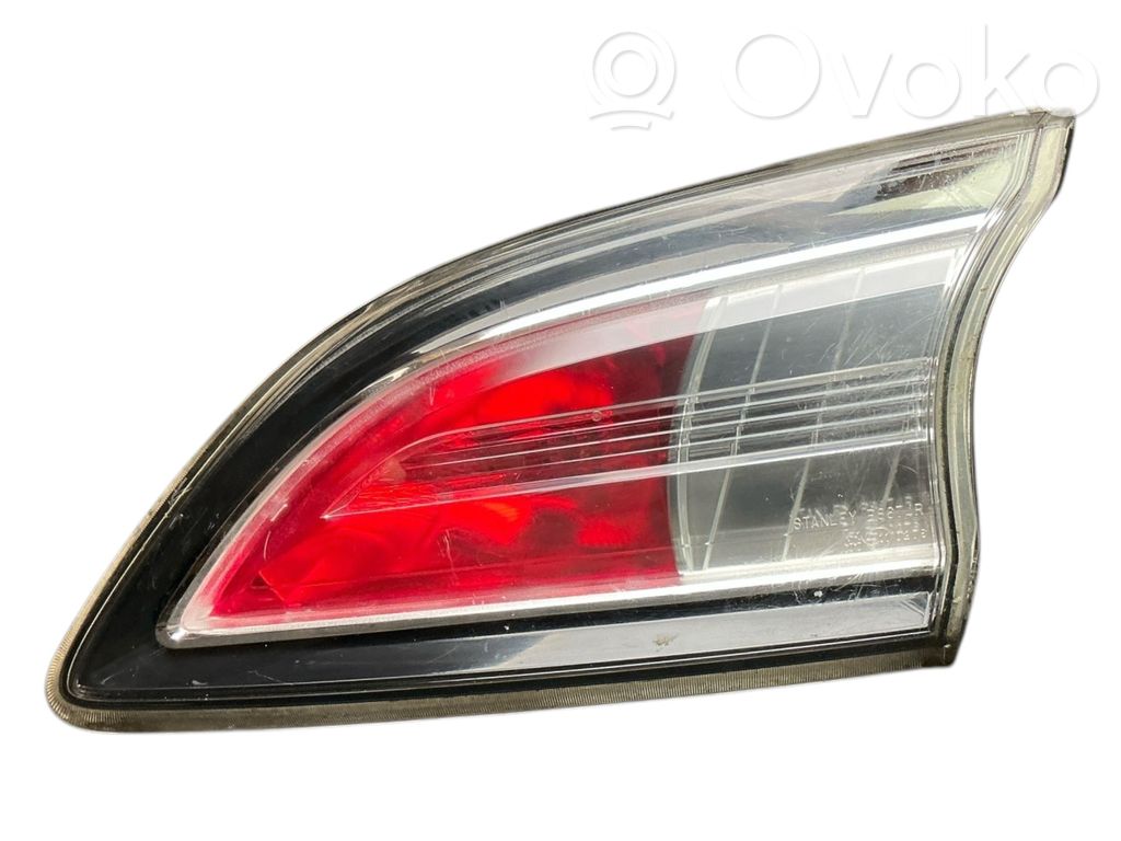 Mazda 3 II Luci posteriori del portellone del bagagliaio 