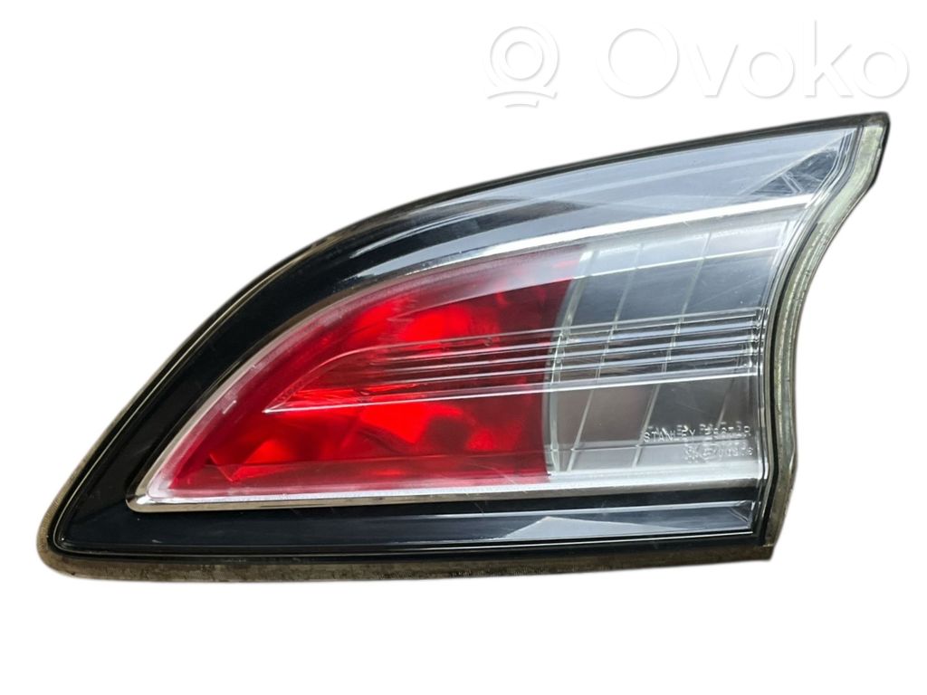 Mazda 3 II Luci posteriori del portellone del bagagliaio 