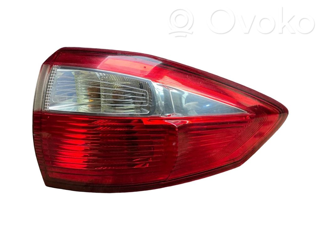 Ford C-MAX II Rear/tail lights 