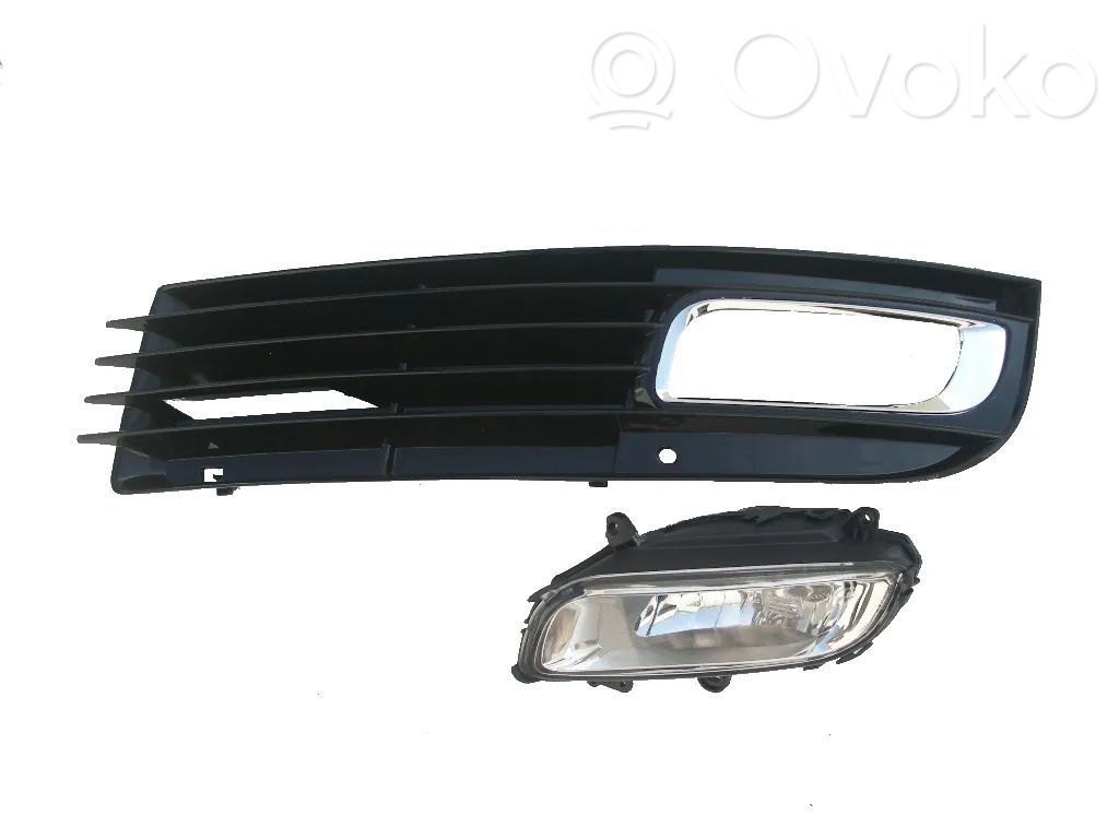 Audi A8 S8 D3 4E Front fog light 
