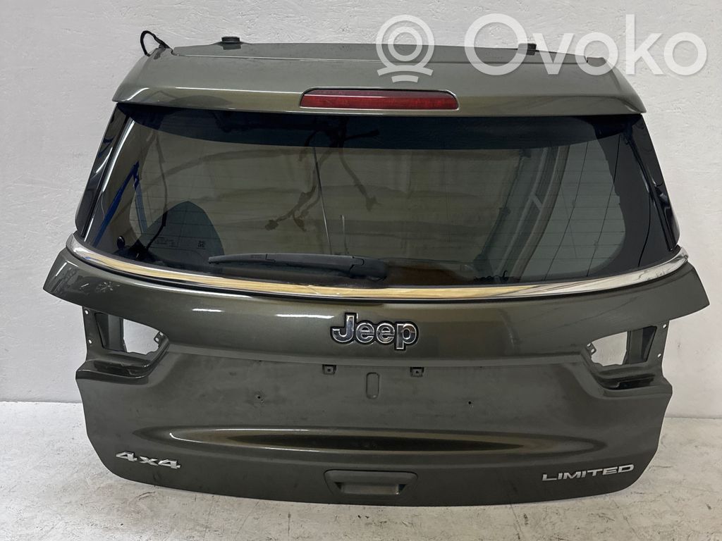 Tailgate/trunk/boot lid