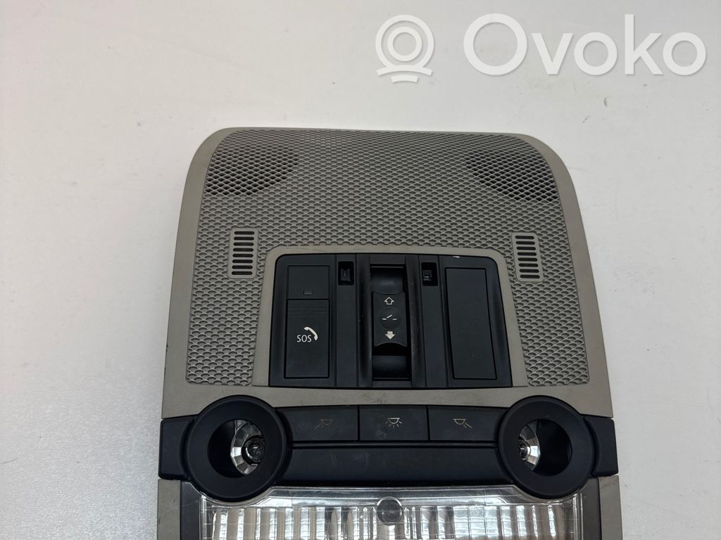 BMW 7 F01 F02 F03 F04 Priekinių vietų apšvietimo žibintas 