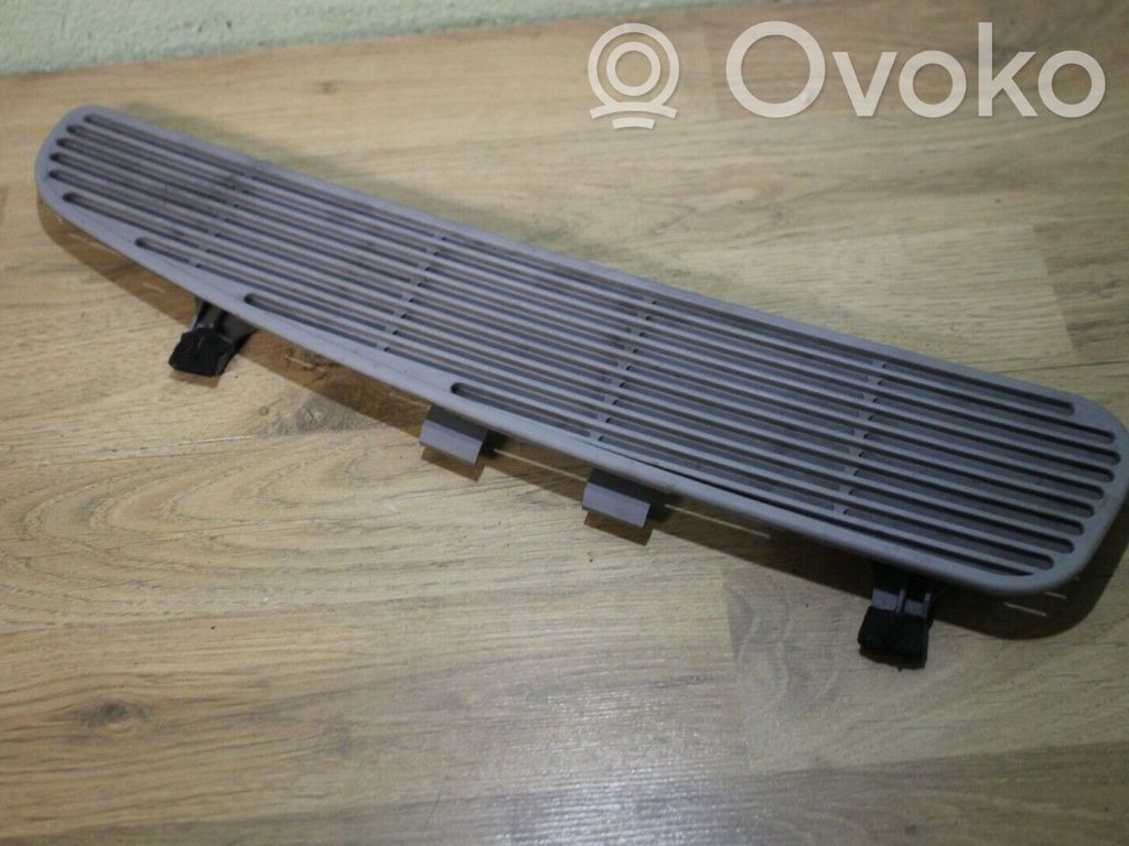 BMW 5 E39 Rear air vent grill 