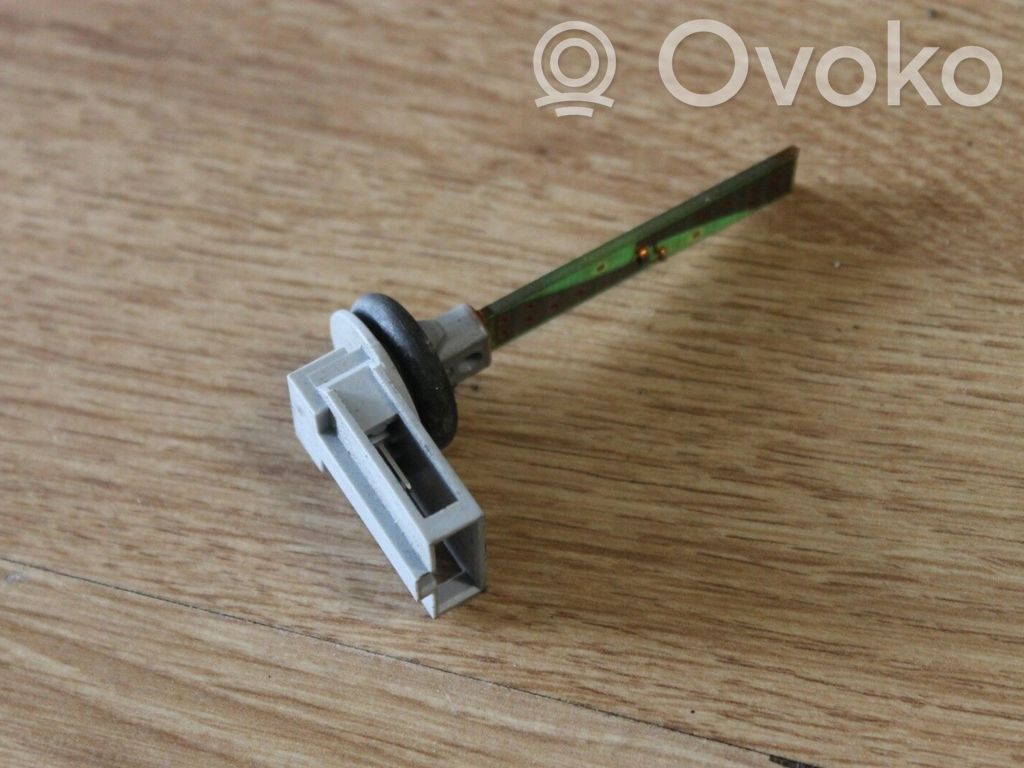 Interior temperature sensor   4B0820539