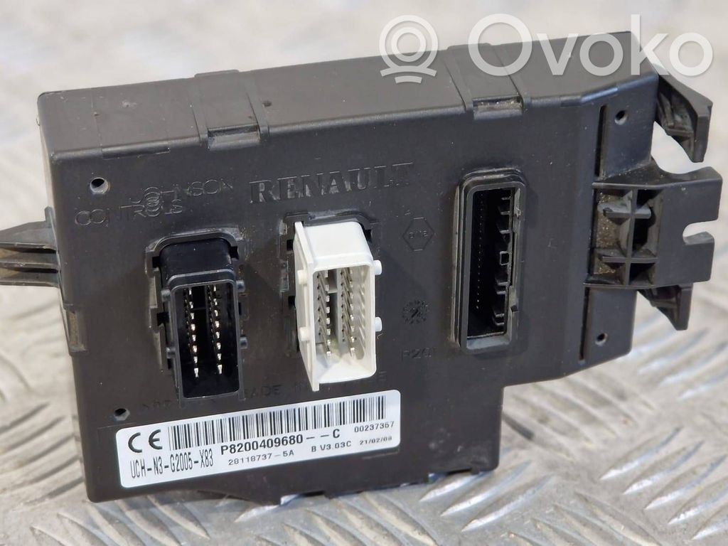 Renault Trafic II (X83) Module confort 