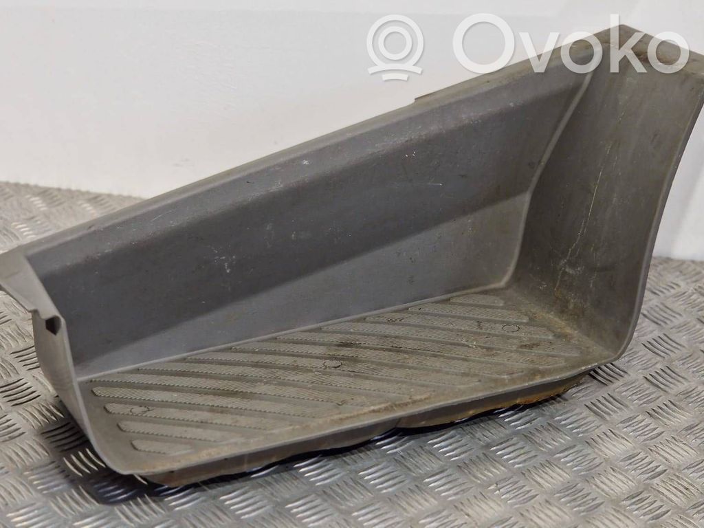 Volkswagen II LT Listwa progowa przednia 
