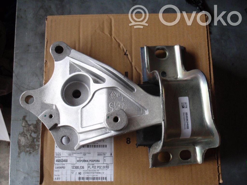 Engine mounting bracket   46863468,12300136