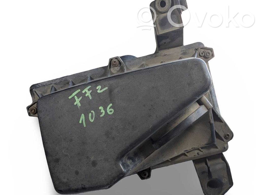 Luftfilterkasten   4M519600DA