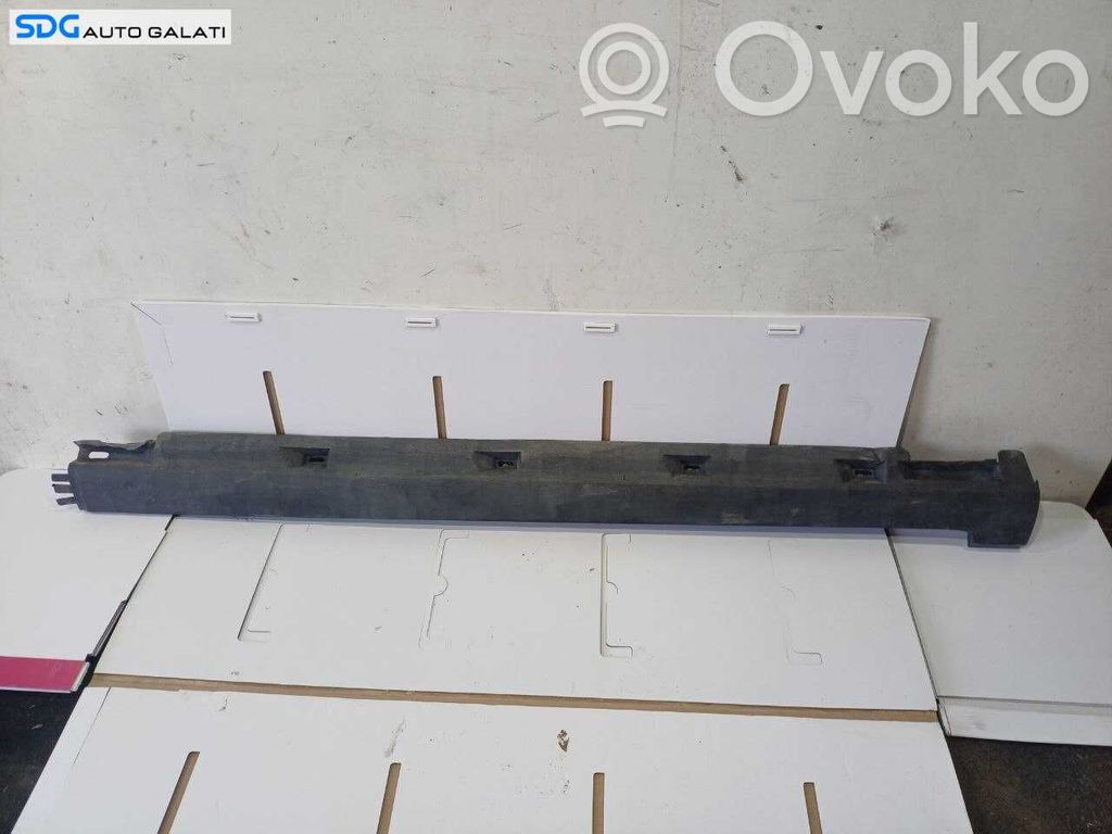 Volkswagen PASSAT B6 Garniture marche-pieds avant 