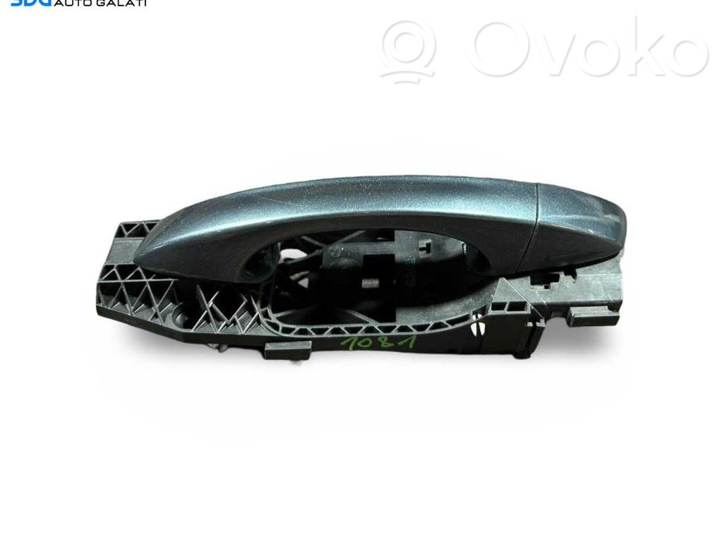 Manecilla externa puerta trasera   7P6839885