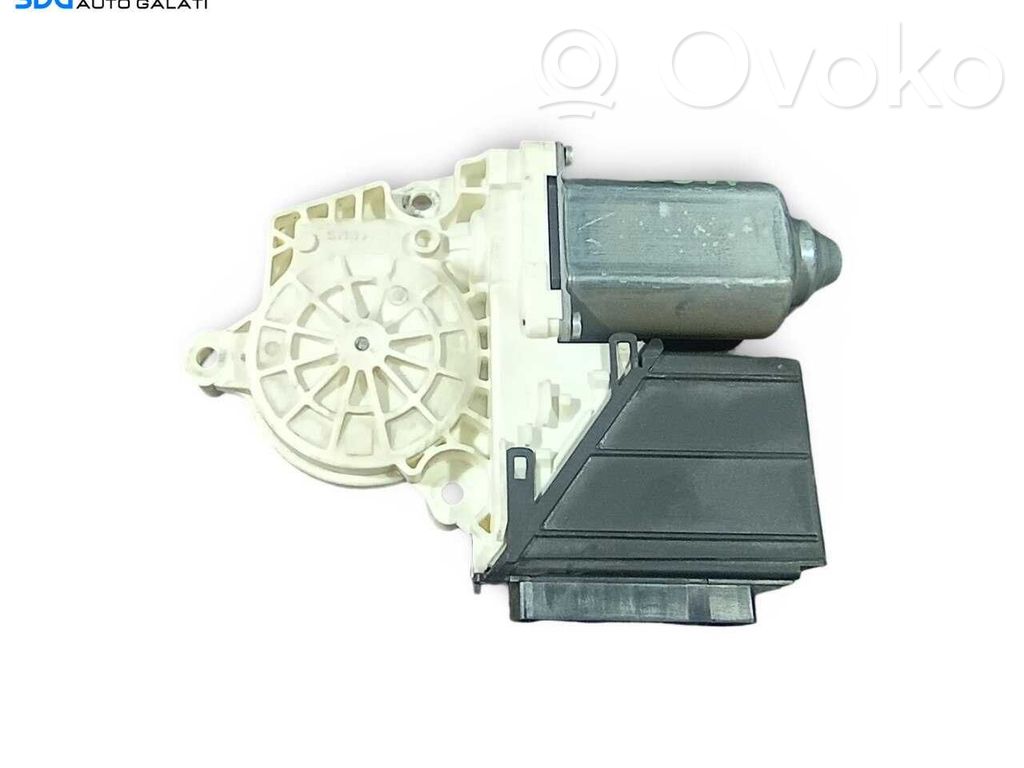 Volkswagen Polo IV 9N3 Asa reguladora de la puerta delantera 
