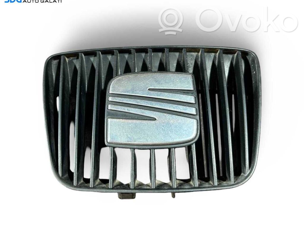 Seat Ibiza II (6k) Grille de calandre avant