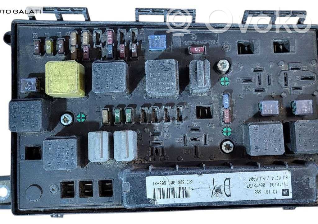 Opel Zafira B Modulo fusibile