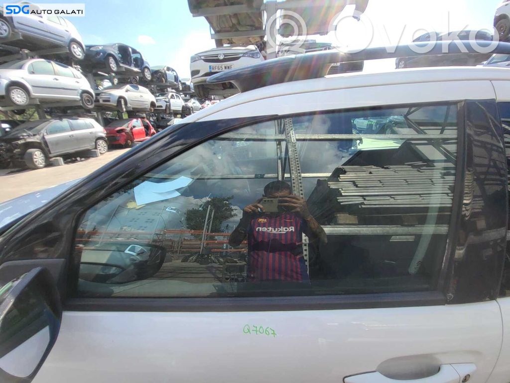 Citroen C4 Cactus Geam ușă față patru uși 