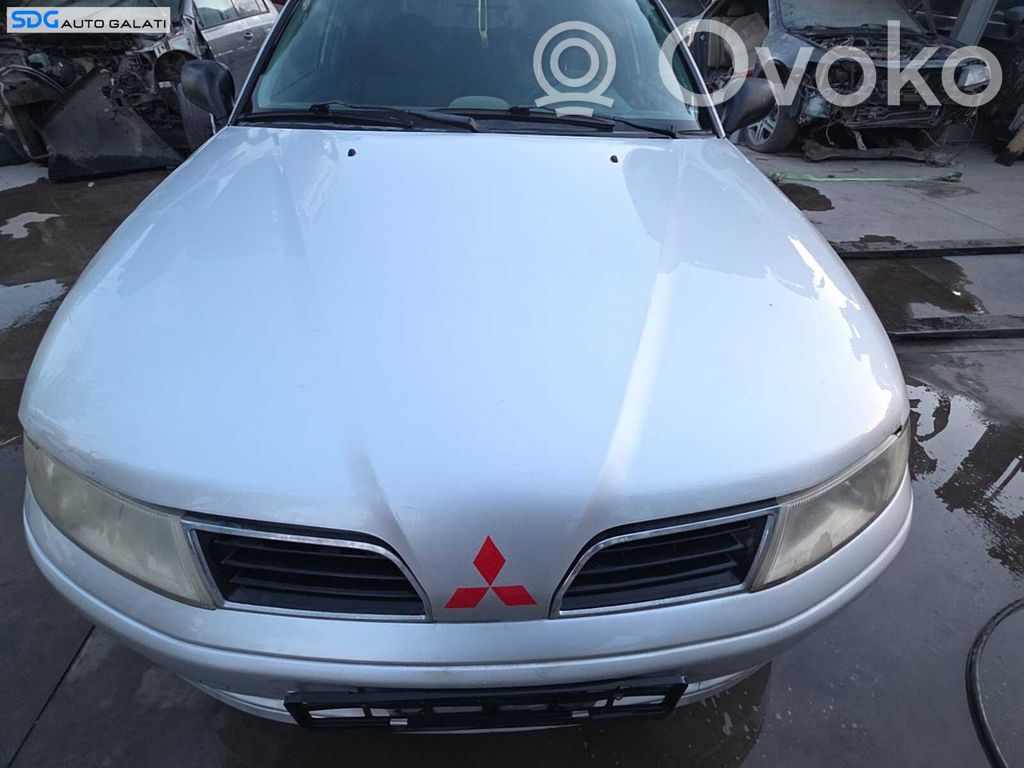 Mitsubishi Carisma Vano motore/cofano
