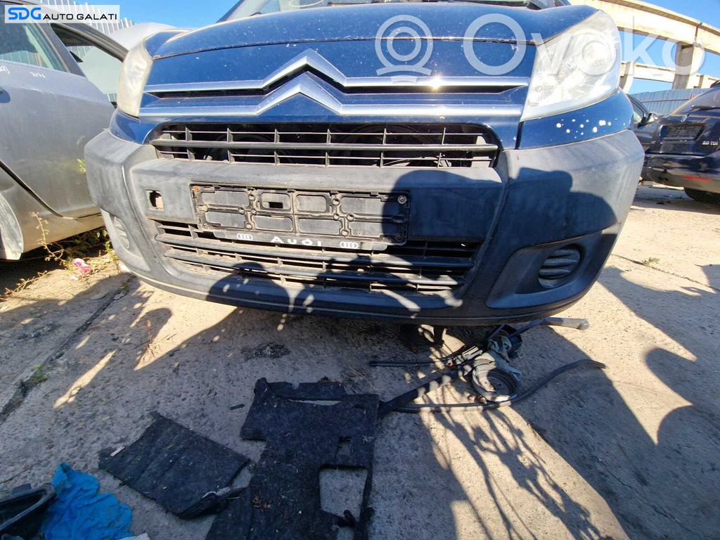 Citroen Jumpy Etupuskuri 