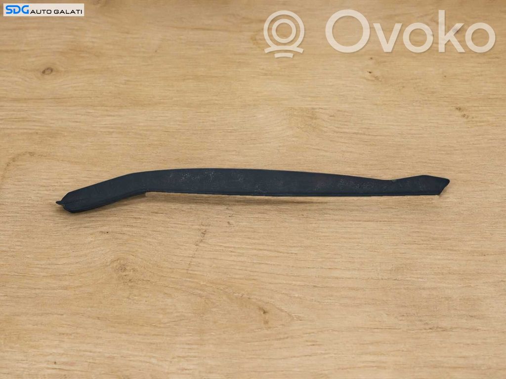 Volkswagen Golf VI Rivestimento portiera posteriore (modanatura)