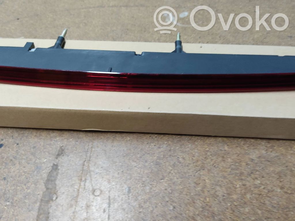 BMW 1 E82 E88 Takavalon polttimon suojan pidike 