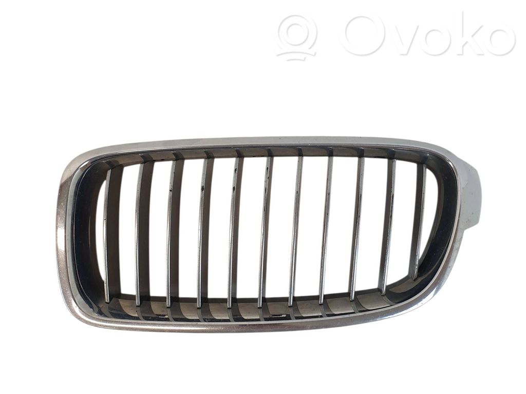 BMW 3 F30 F35 F31 Grotelės priekinės 