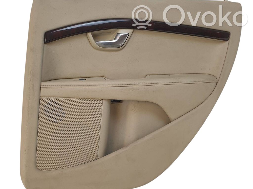 Volvo V70 Boczki / Poszycie drzwi tylnych 